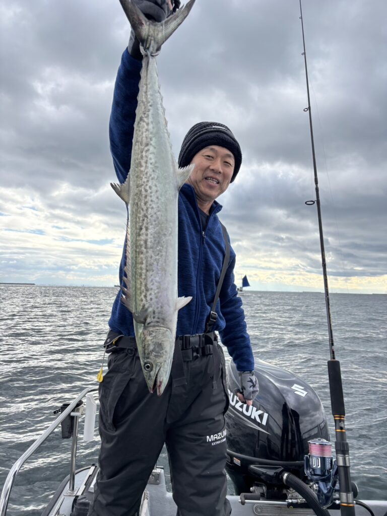 チャーター341 神戸港 サワラキャスティング